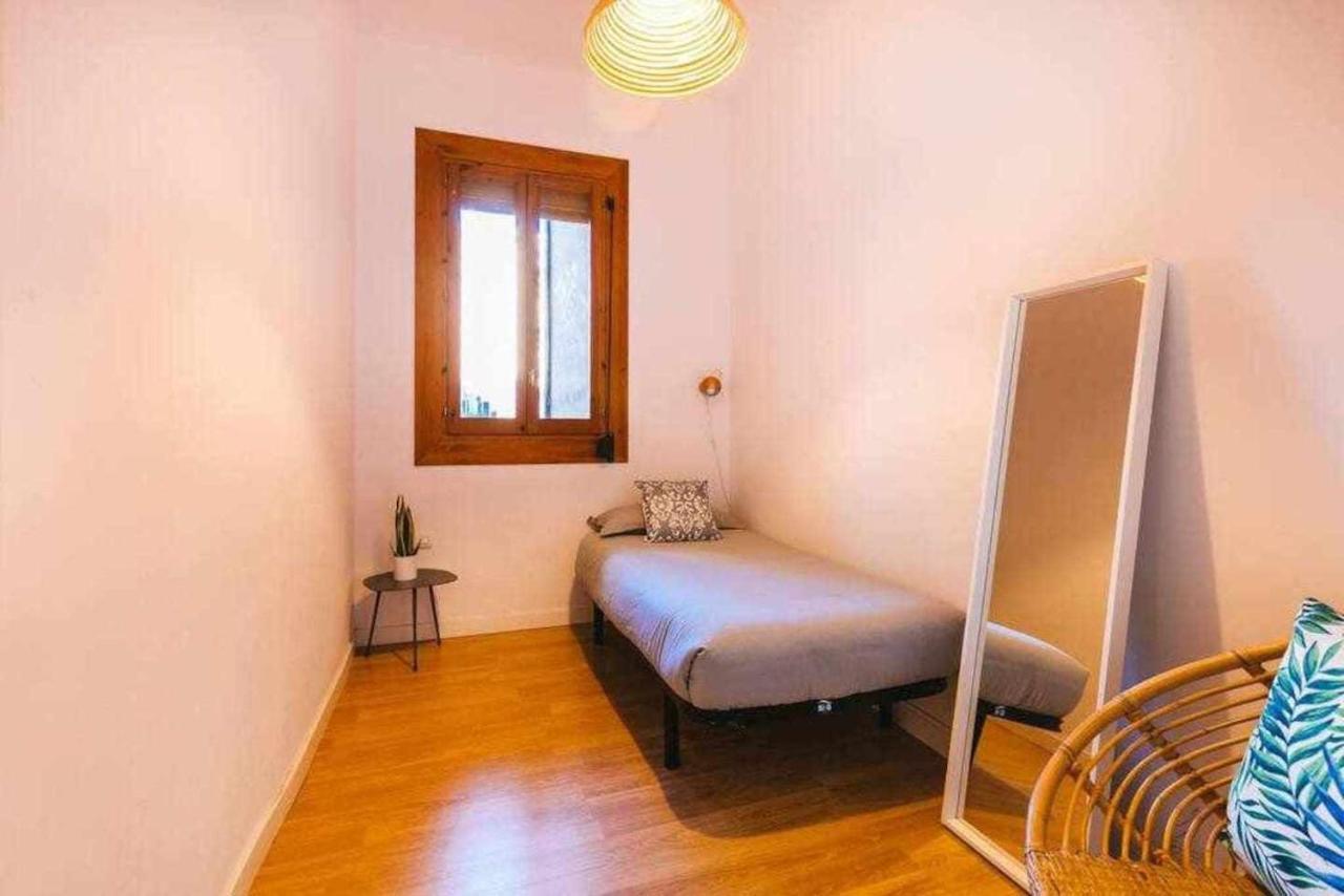 Cozy & Central Apartment Barcelona Exterior photo