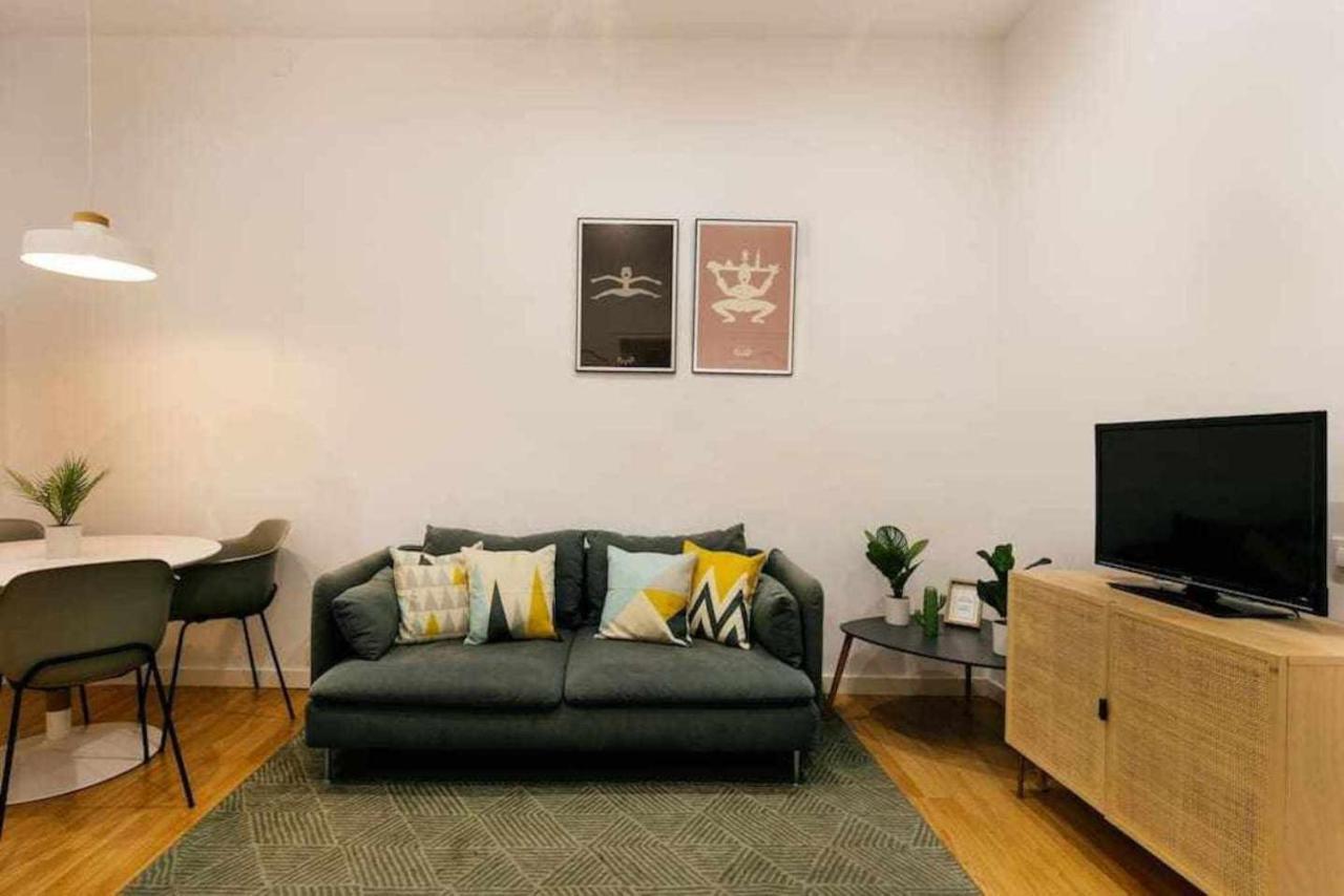 Cozy & Central Apartment Barcelona Exterior photo